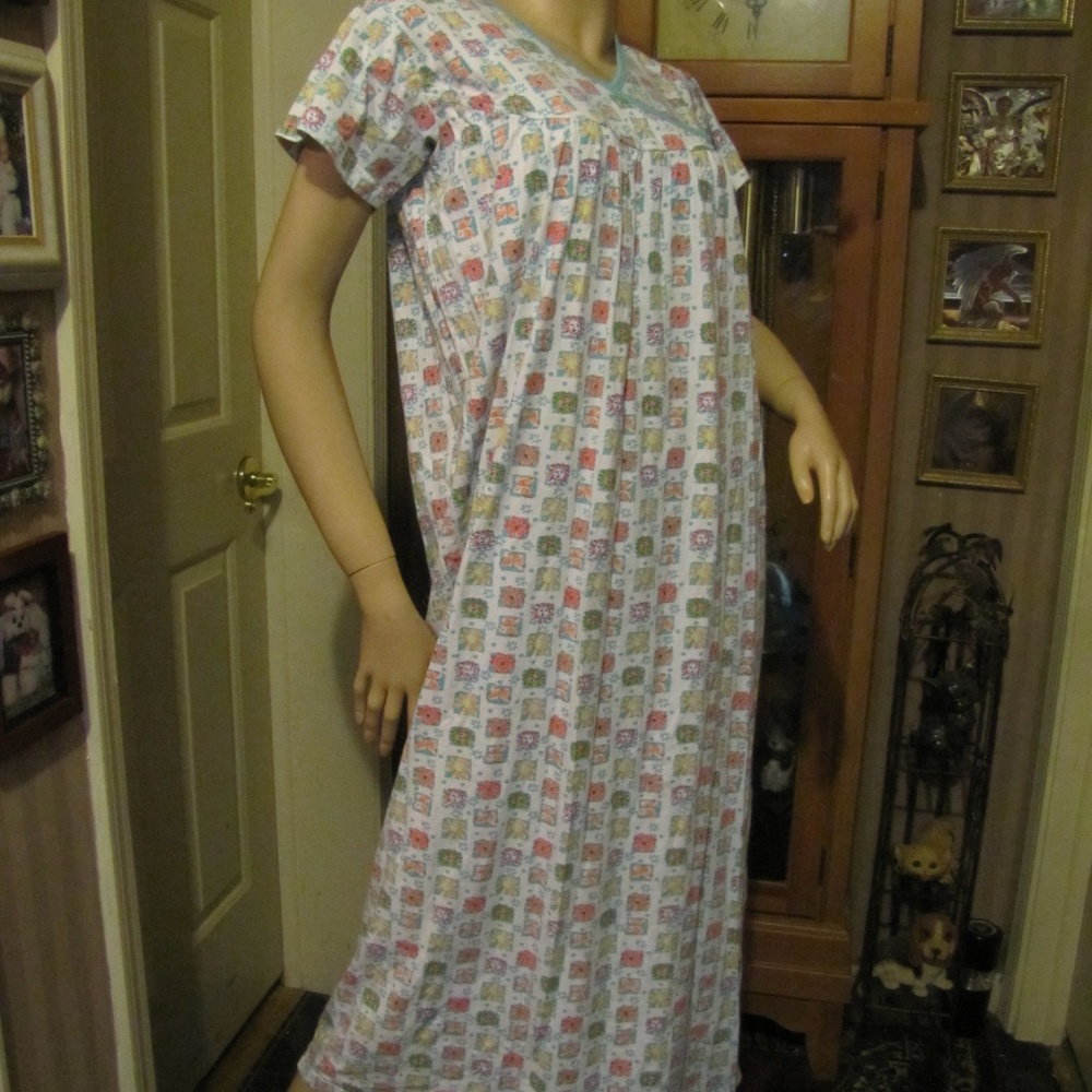 Shyla Lounge House Dress/Gown/Swimsuit Cover S